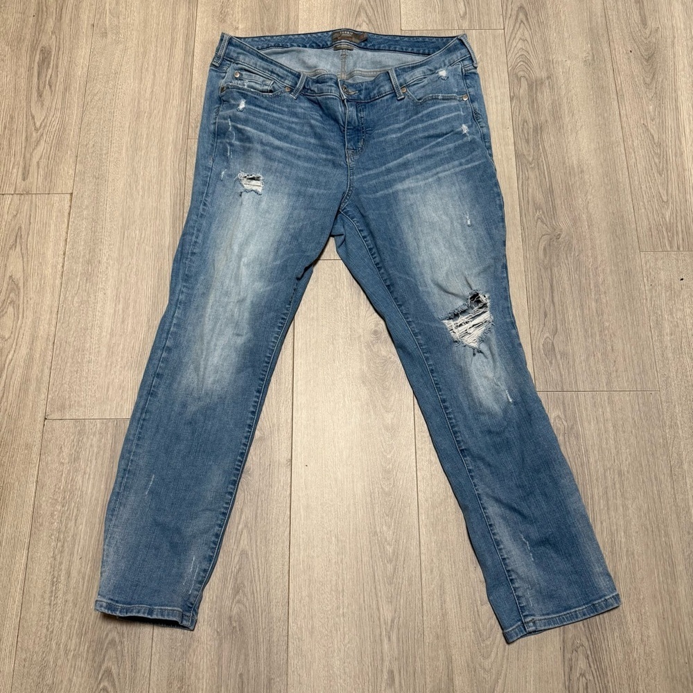 Torrid Vintage Stretch Boyfriend Straight Distressed Women's Jeans 16r